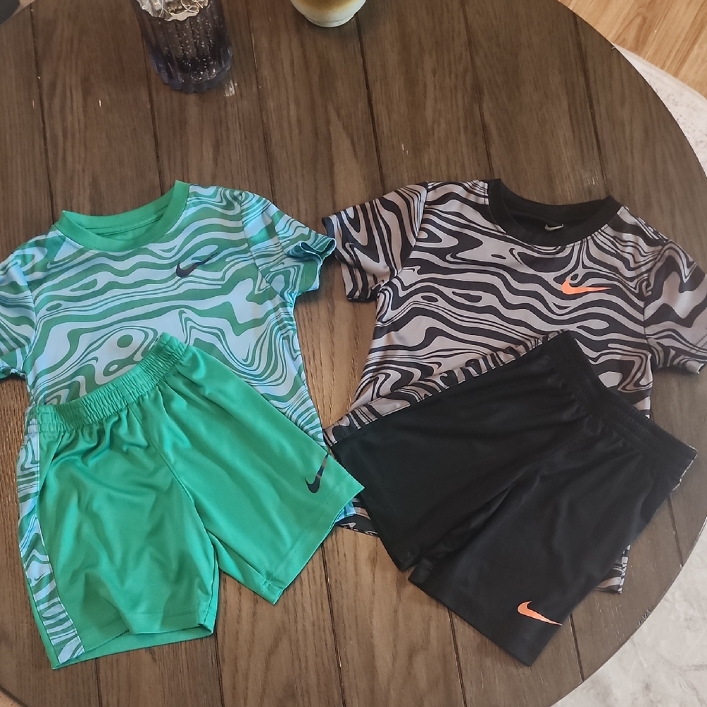 Nike Kids' Athletic Set - Green and Blue and Black And Grey Orange Accents